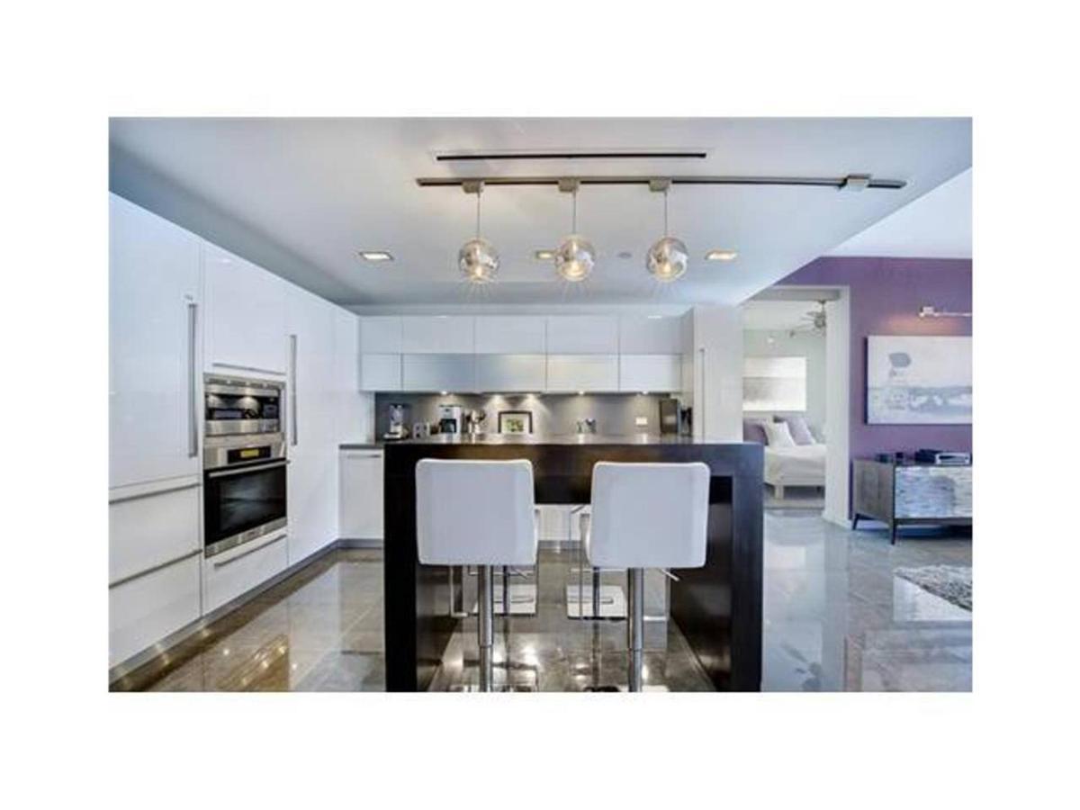 מיאמי ביץ' Luxury Boutique Suite Collins Ave מראה חיצוני תמונה