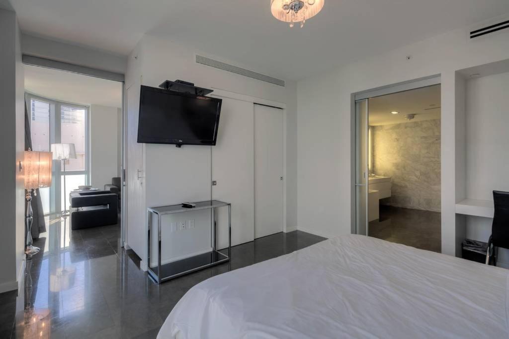 מיאמי ביץ' Luxury Boutique Suite Collins Ave מראה חיצוני תמונה